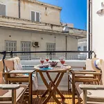 Theseus Zen Luxury Suite - Natural Living