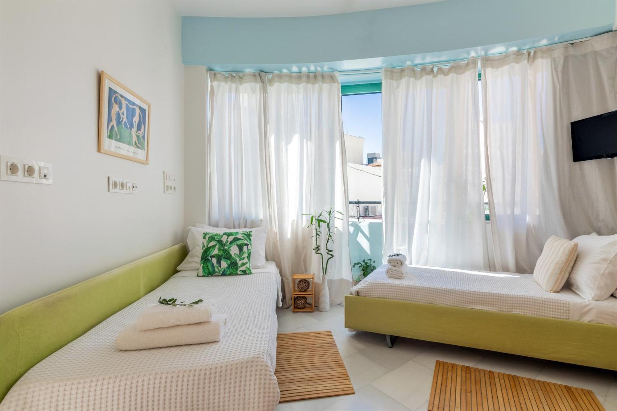 Center Crete Theseus Zen Luxury