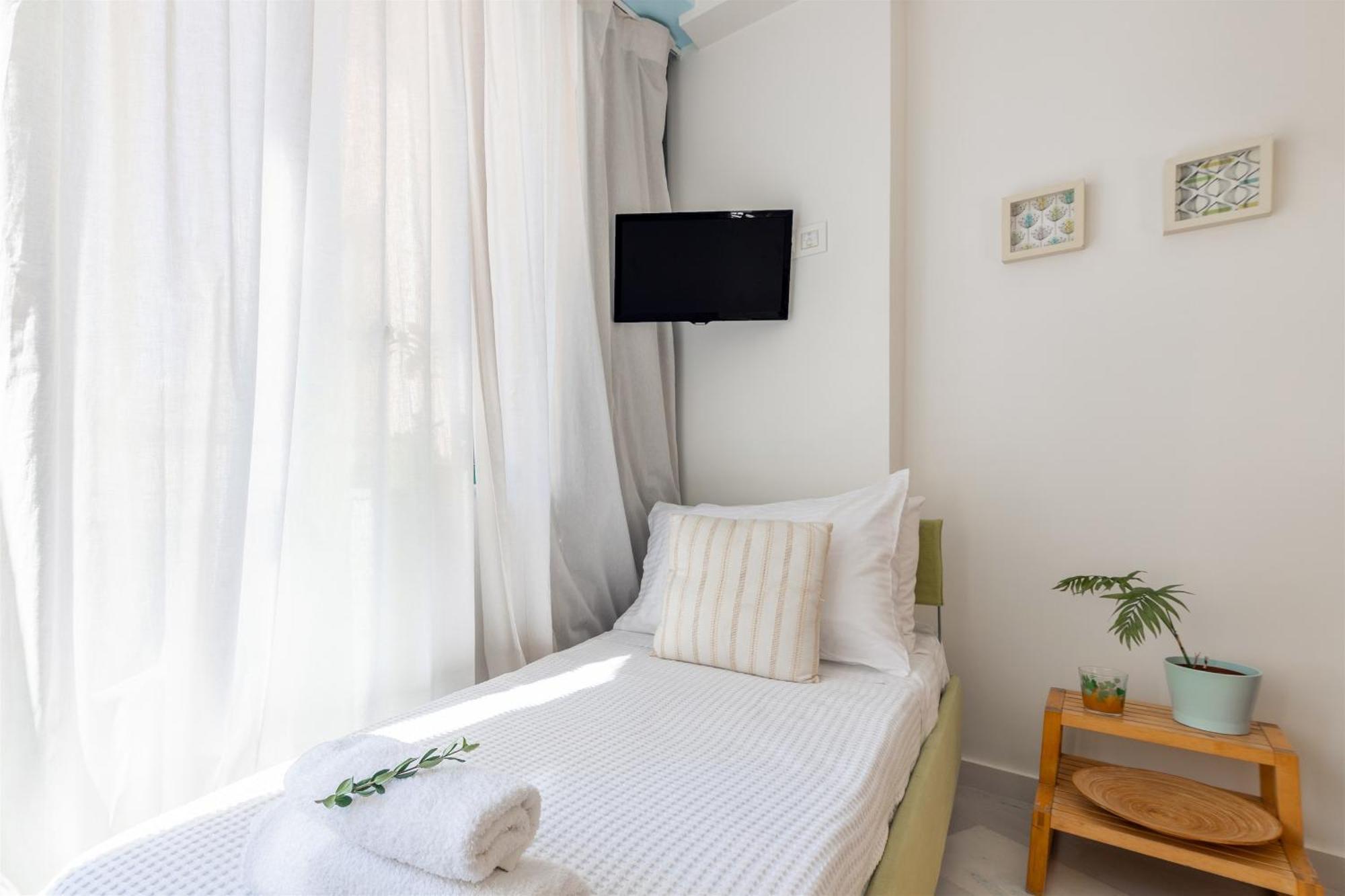 Center Crete Theseus Zen Luxury